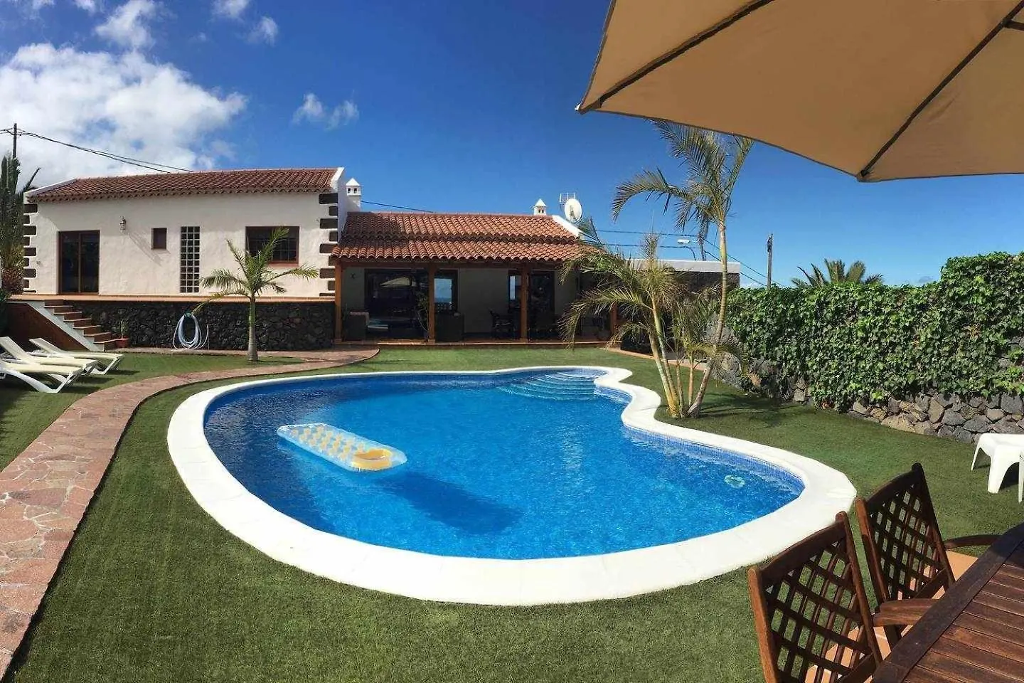 Villamocanes La La Frontera Villa