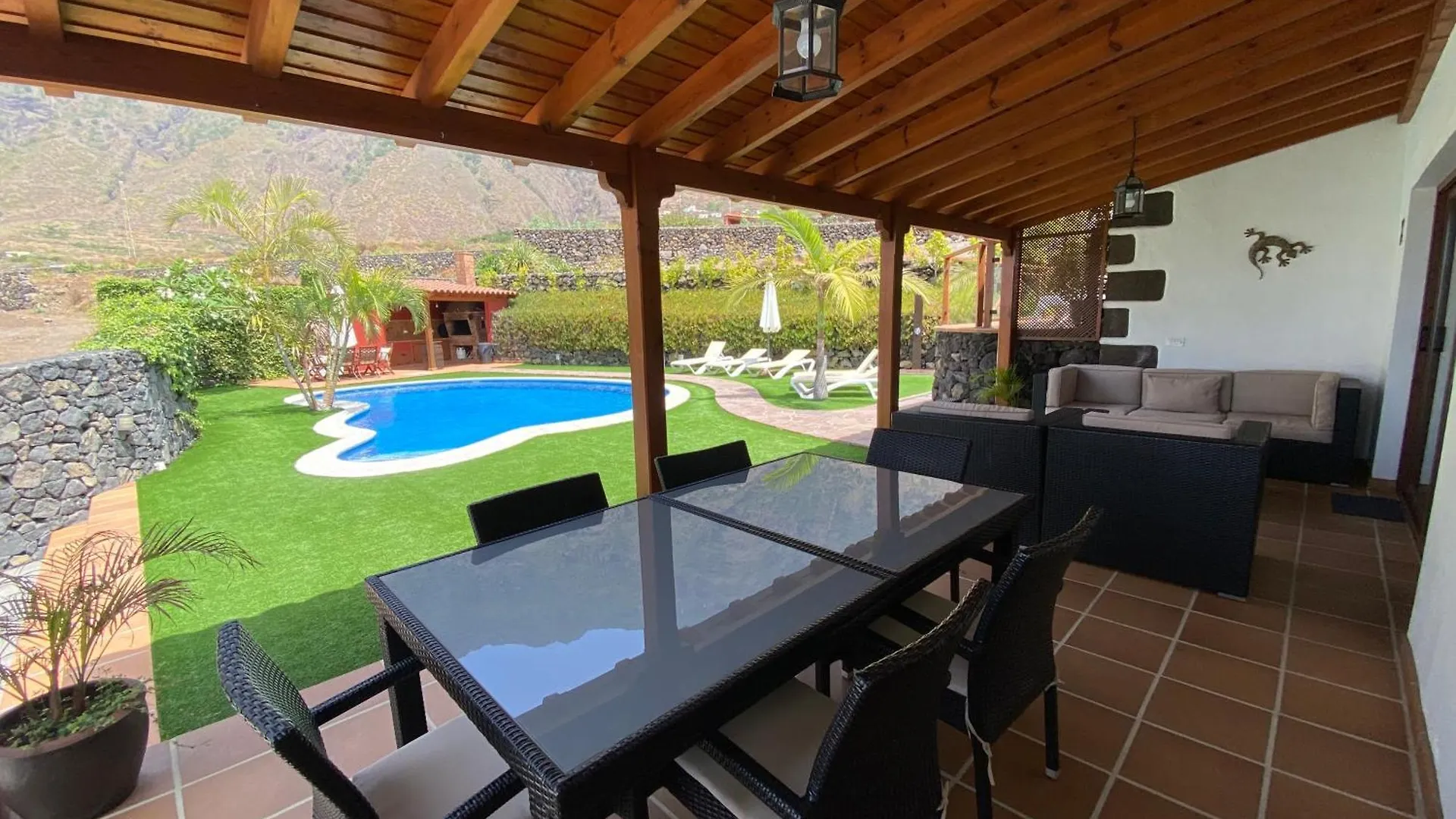 Villa Villamocanes La La Frontera