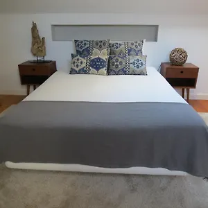 https://belem-25-duplex-apartment.hotels-lisbon-portugal.com